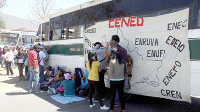 Insta IEEPO al diálogo y a regresar a clases a estudiantes normalistas