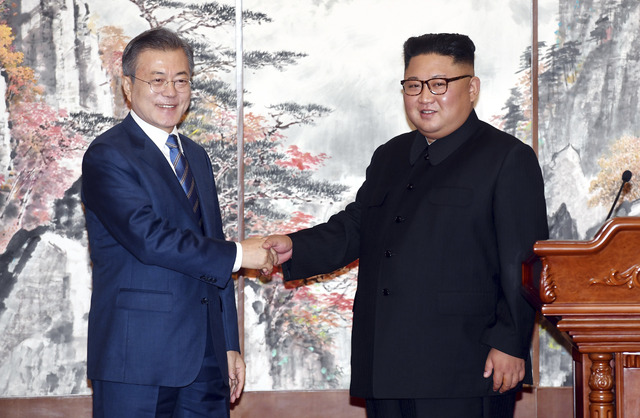 Kim irá a Seúl y cerrará zona de ensayos de misiles