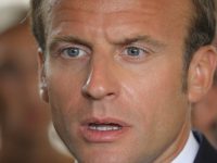 Macron hace nuevos nombramientos en su gabinete en medio de la polémica