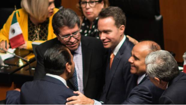 Mi conciencia está tranquila: Monreal sobre licencia de Velasco