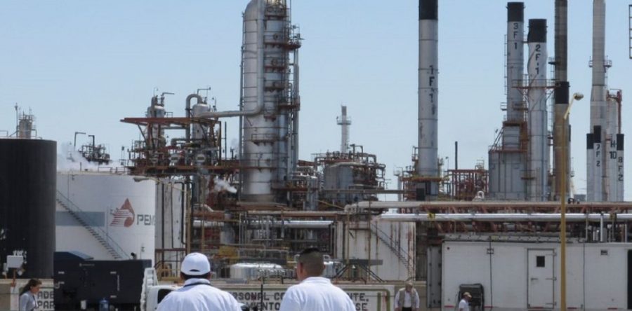 Moody’s prevé riesgo para deuda de Pemex por nueva refinería