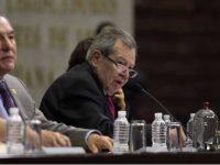 Muñoz Ledo propone reducir comisiones en el Congreso