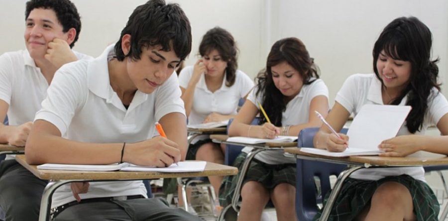 México ocupa último lugar en bachillerato pese a incremento de graduados