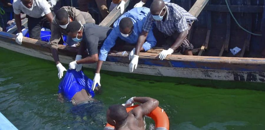 Naufragio de ferry en Tanzania deja más de 100 muertos