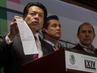 “Ni una coma quedará” de la reforma educativa: Delgado