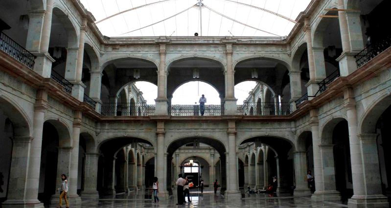Palacio de Gobierno y Ciudad Administrativa reciben mantenimiento integral para propiciar su conservación