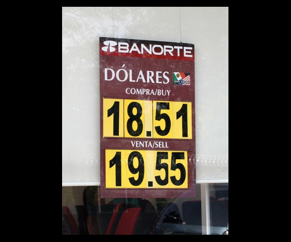 Peso se aprecia tras noticias sobre TLCAN