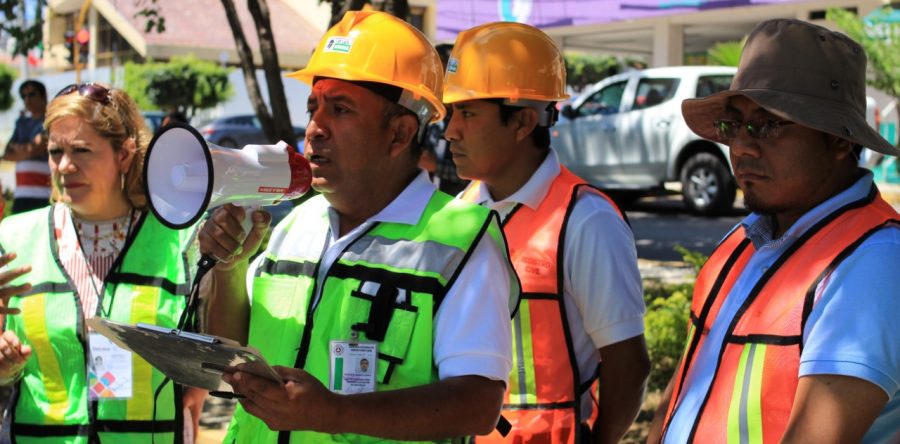 Realiza Registro Civil simulacro de sismo