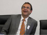 Sugiere Coneval eliminar 58 programas sociales duplicados