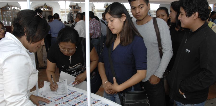 Beneficiados más de 2,500 jóvenes capitalinos con la “Tarjeta Joven”