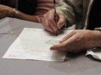 Todavía no se entregan 2 mil 800 tarjetas de apoyos por sismos