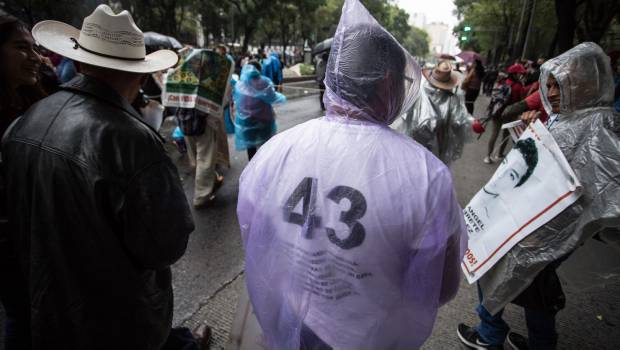Tribunal determina que es legal crear comisión de la verdad sobre los 43 desaparecidos
