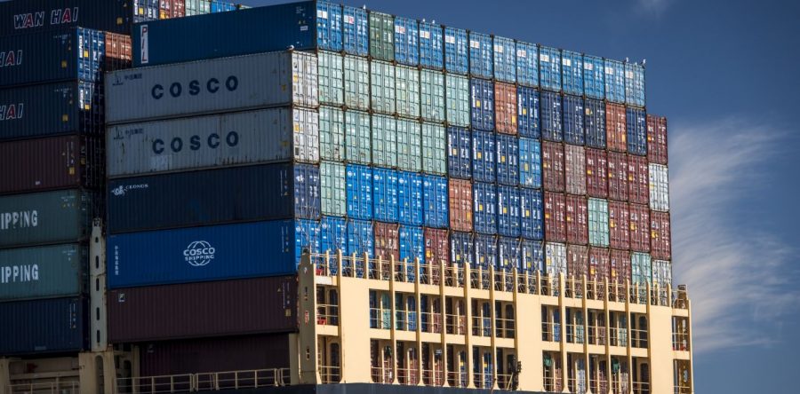 Trump niega que EU esté presionado por lograr acuerdo con China en disputa comercial