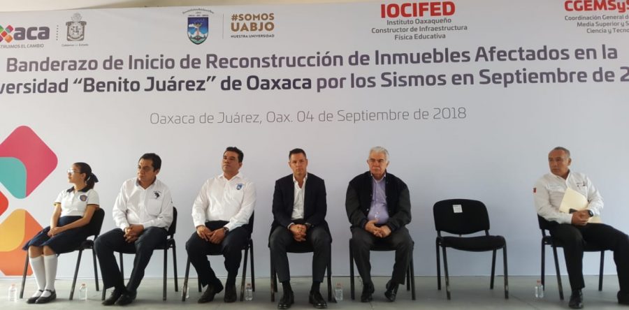 Dan banderazo de inicio de reconstrucción de inmuebles afectados de la UABJO con 60 mdp