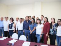 Entrega el titular de la Sedesol apoyos para impulsar programas en beneficio de la población en Oaxaca