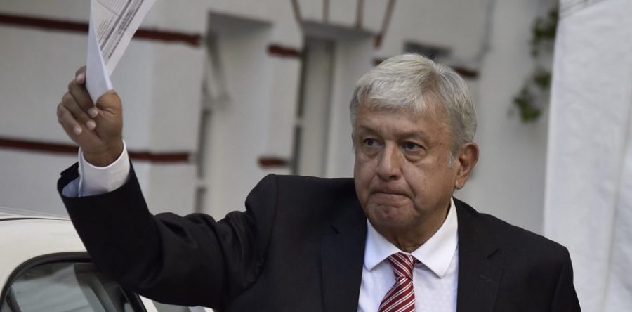 La ciudadanía debe hoy asumir el papel de dique, frente a la tentadora mayoría de AMLO: Adrián Ortiz