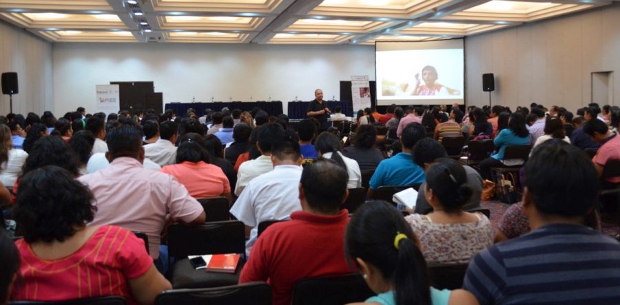 Brinda IEEPO capacitación para fortalecer la educación indígena