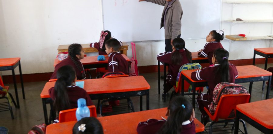 Reconoce Gobierno de Oaxaca tarea profesional de los docentes oaxaqueños
