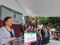 Prepara UABJO a estudiantes para ser mejores cada día: Leticia Mendoza