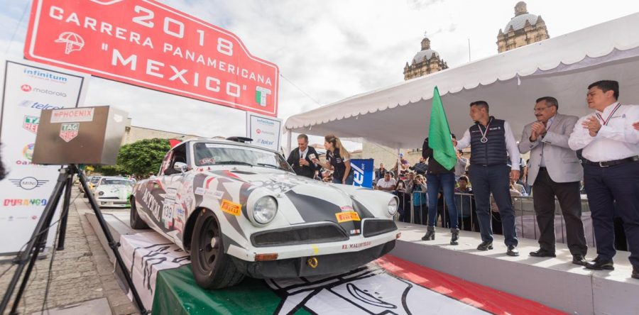 Alejandro Murat dio banderazo de salida en la 31 edición de la Carrera Panamericana