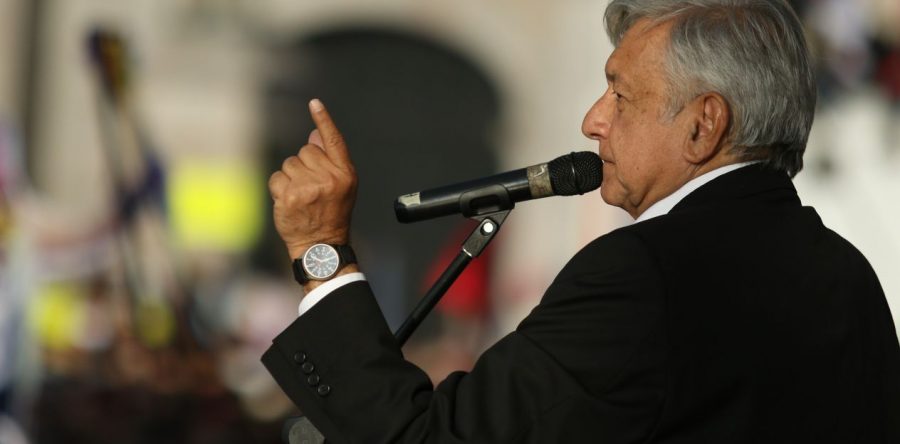 AMLO presiona a petroleras a producir más, pero no ofrece incentivos