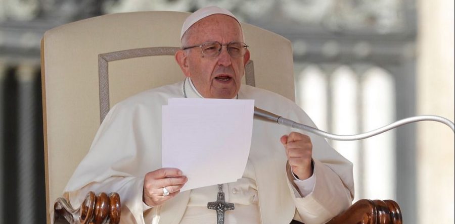 Abortar es como contratar a un sicario: papa Francisco