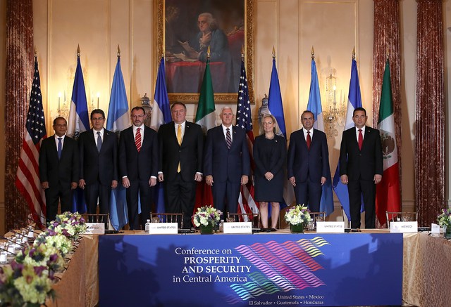 Advierte Pence a Centroamérica contra nexos con China