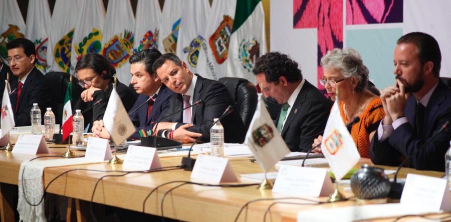 Alejandro Murat y Olga Sánchez Cordero acuerdan diálogo permanente