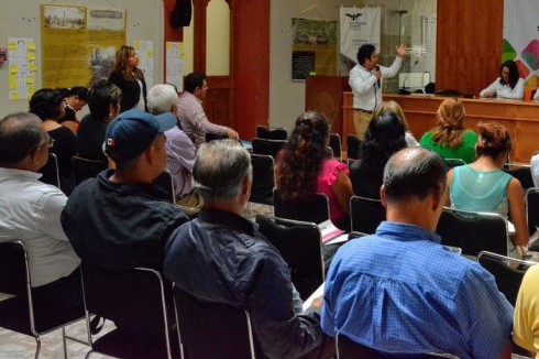 Autoridades municipales reciben capacitación sobre derechos de niñas, niños y adolescentes