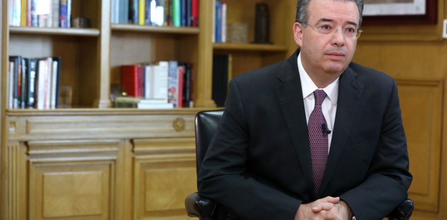 Banxico contra optimismo de analistas por tasas de interés