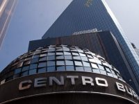 Bolsa mexicana rompe el piso de los 45 mil puntos tras conferencia de AMLO sobre nuevo aeropuerto