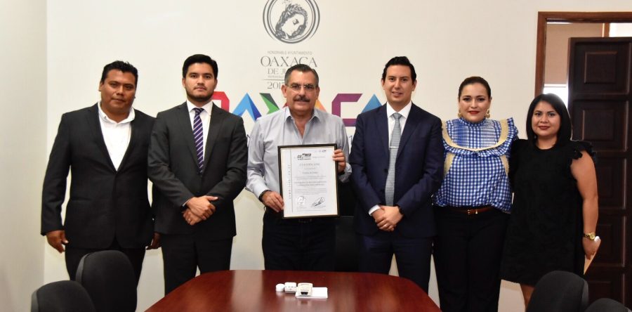 Certifica Gobierno Federal ventanilla del SARE de Oaxaca de Juárez