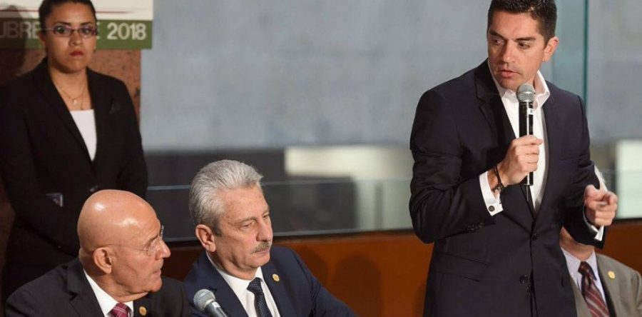 Diputado federal renuncia al PAN para sumarse a Morena