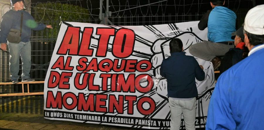 Diputados de Morena denuncian “saqueo de último minuto” del gobierno de Yunes