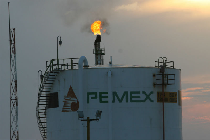 Disidentes del sindicato petrolero piden a AMLO que impugne elección