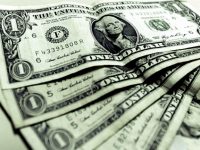 Dólar llega a $20.30 en bancos; el peso, la divisa más depreciada