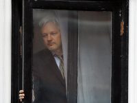 Ecuador exige respeto de Assange, asilado en su embajada