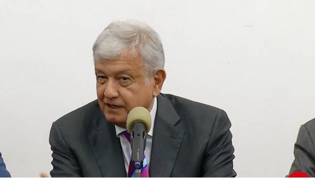 En 3 años tendremos 3 aeropuertos operando: AMLO