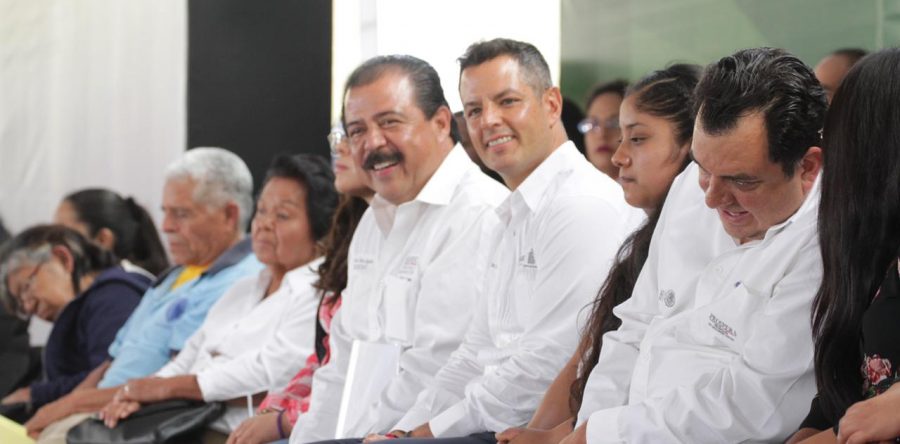 Entrega Gobierno Estatal y Federal apoyos a beneficiarios de programas sociales