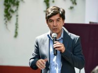 Fallas en organización y multiplicidad de votos no invalidan consulta: vocero de AMLO