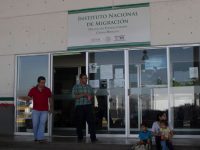 Gobierno de Peña disminuye casi a la mitad permisos de trabajo para centroamericanos