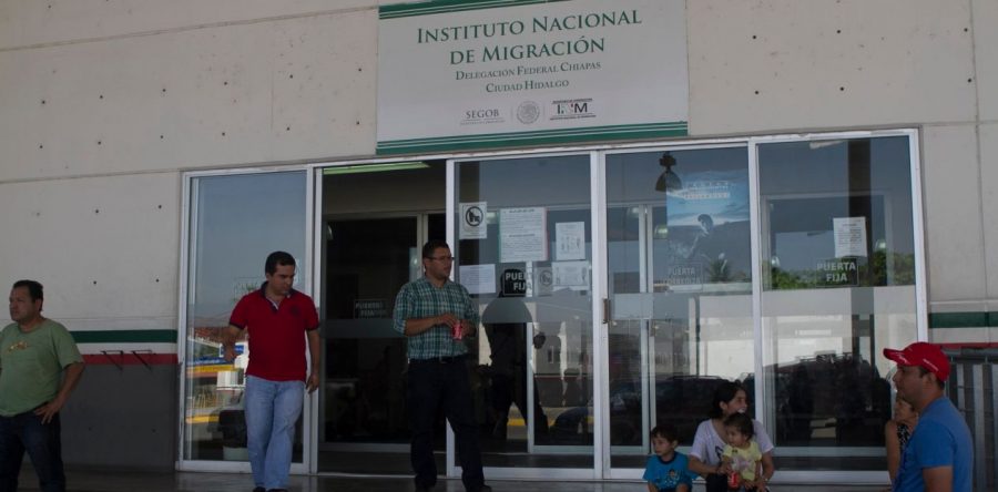 Gobierno de Peña disminuye casi a la mitad permisos de trabajo para centroamericanos