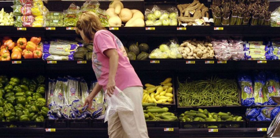 Hogares mexicanos pierden 16 de cada 100 pesos por ‘capos’ del mercado