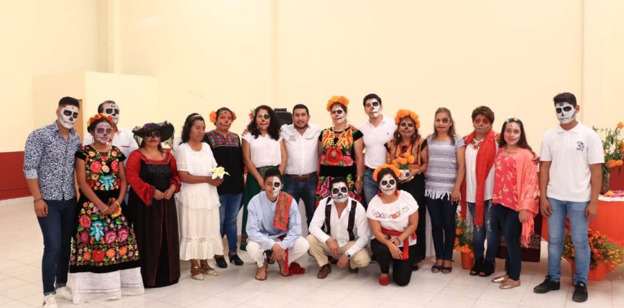 Brindó Icapet cursos de elaboración de productos alusivos al Día de Muertos