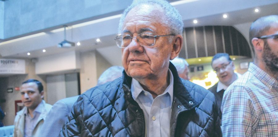 Lo regañan enfrente de Slim