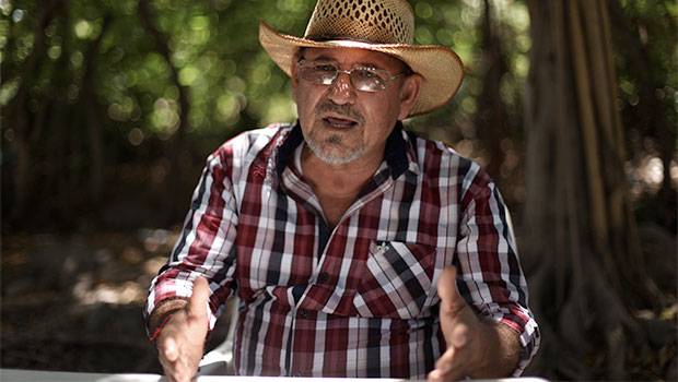 Nos dejaron en manos del crimen organizado: Hipólito Mora