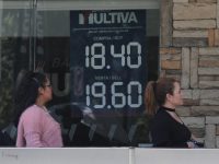 Peso pierde ante fortaleza global del dólar