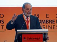 Pide Slim cuidar la caída en la producción de petróleo en México