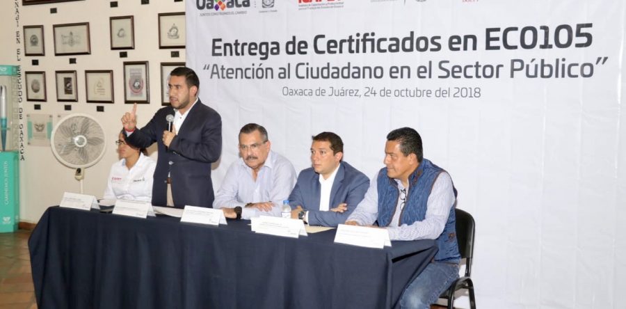 Reciben agentes municipales de la capital oaxaqueña certificaciones del Icapet