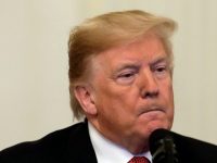 Trump advierte a México que frene caravanas de migrantes o enviará militares a la frontera